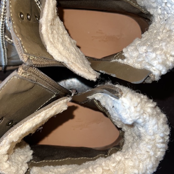 EUC Ankle boots women’s 7.5 - Picture 9 of 13